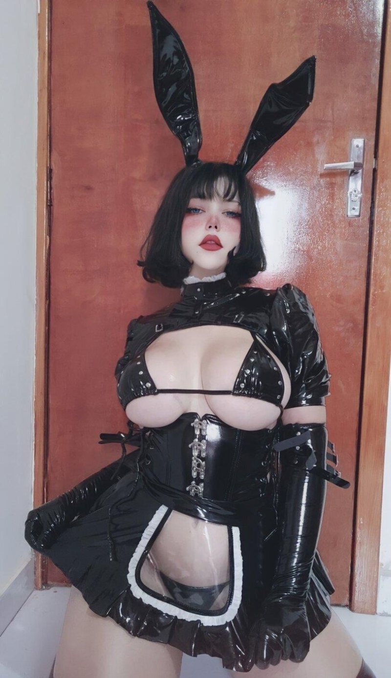 Senior Sister Xuan Xiao - Bunny Maid