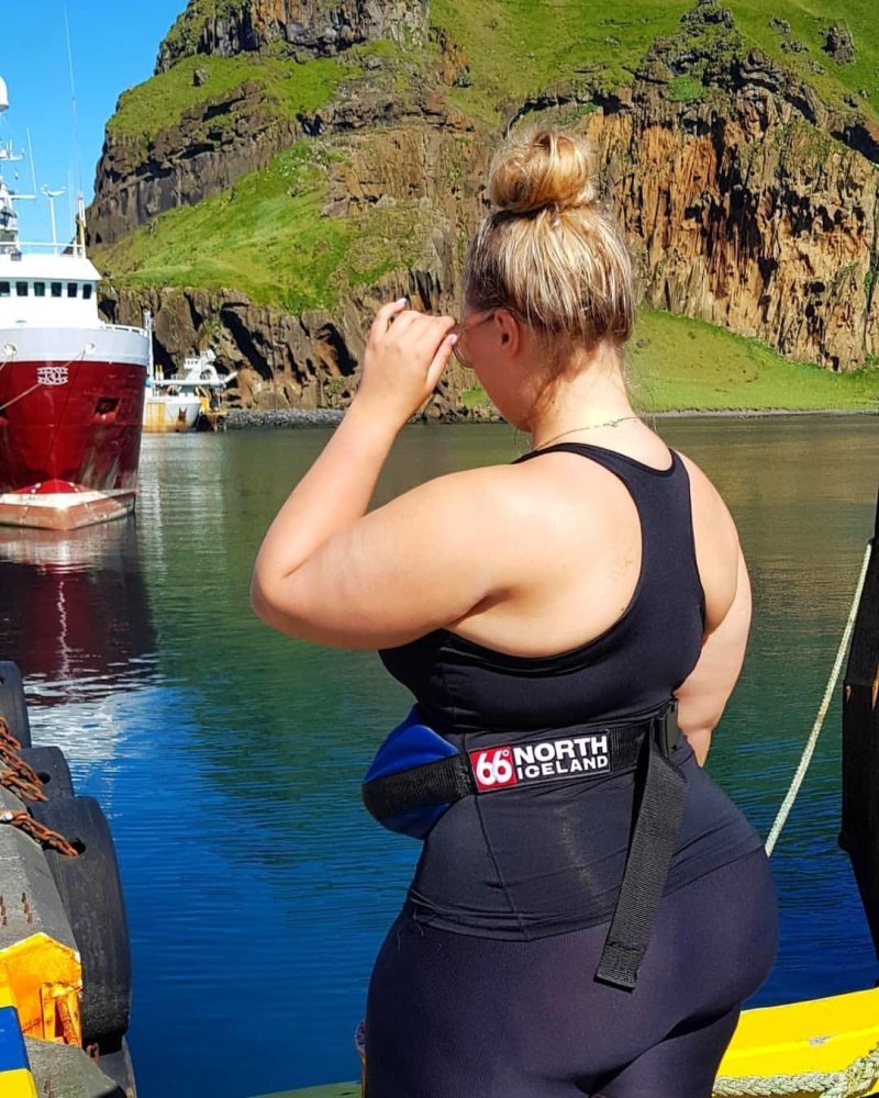 ODDA Iceland model Anna Abramova