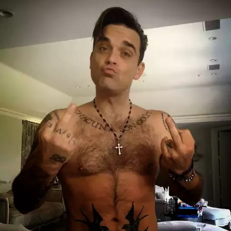 Pic: Robbie Williams singer