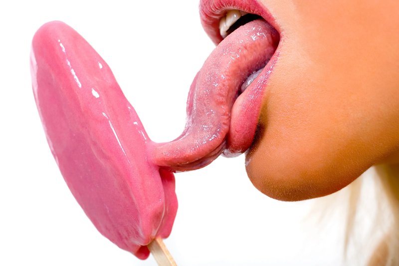 Pic: Ice cream near the lips