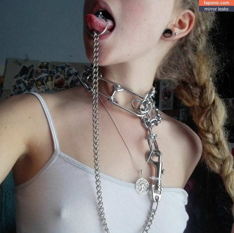 A chain for a girl
