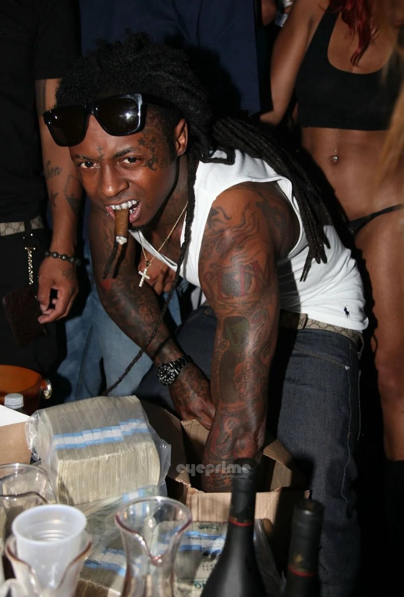 Lil Wayne with a girl