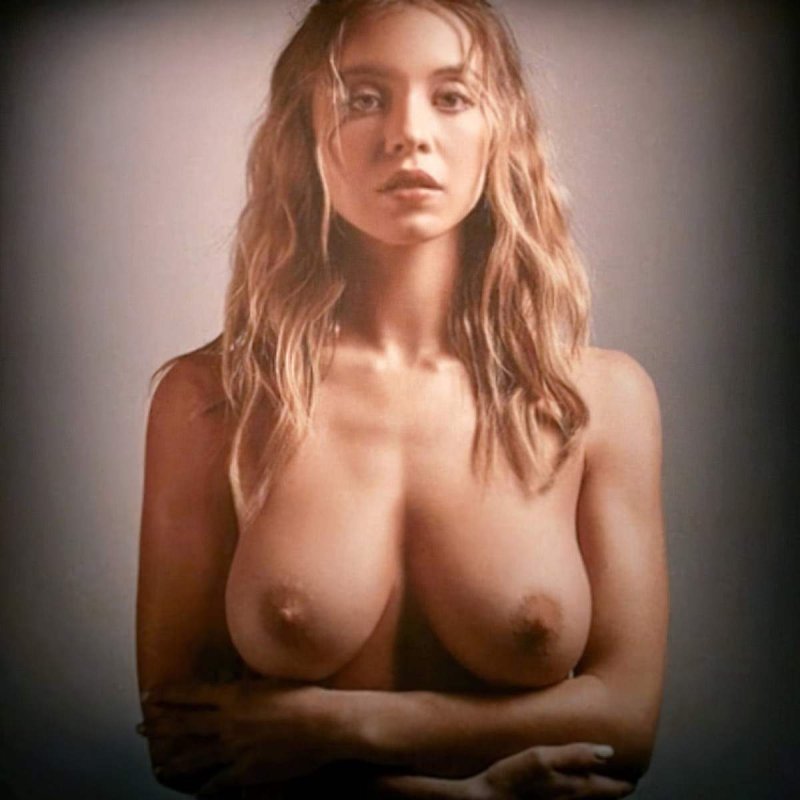 Actress Sidney Suini Naked