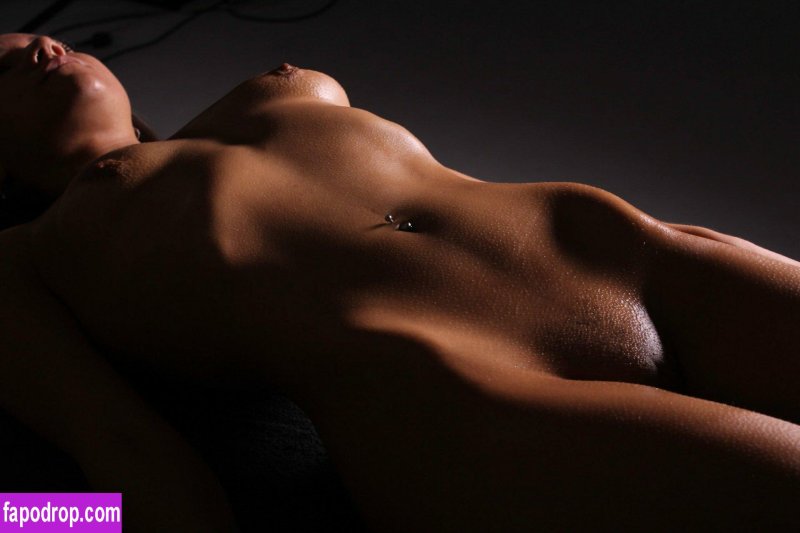 Beautiful female tummies