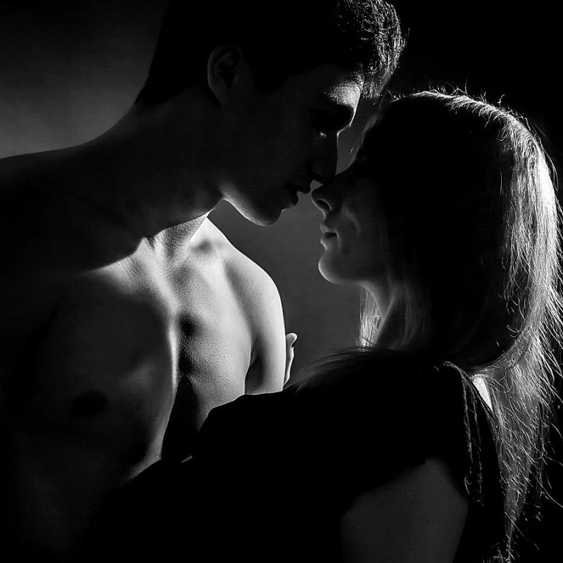 Passionate kisses