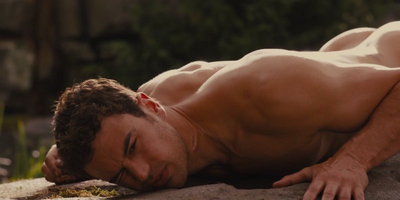 Theo James Divergent