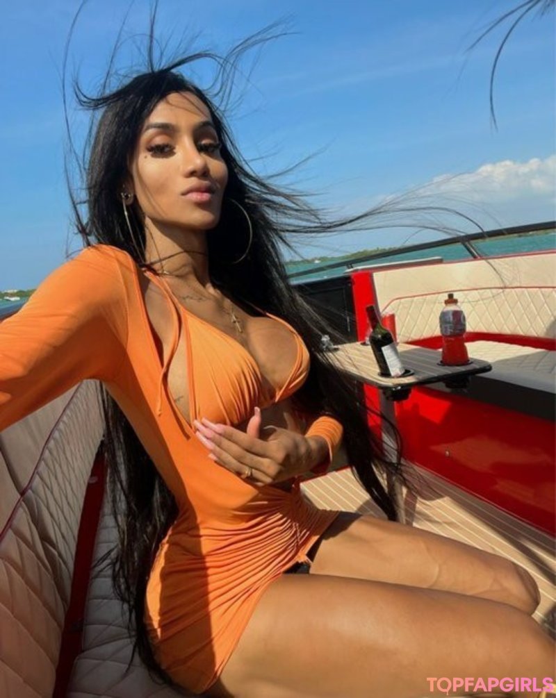 Laura Saenz