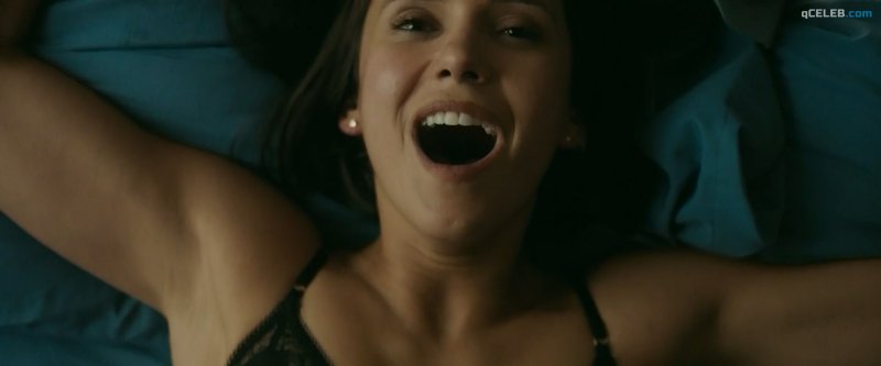 Nina Dobrev Porn