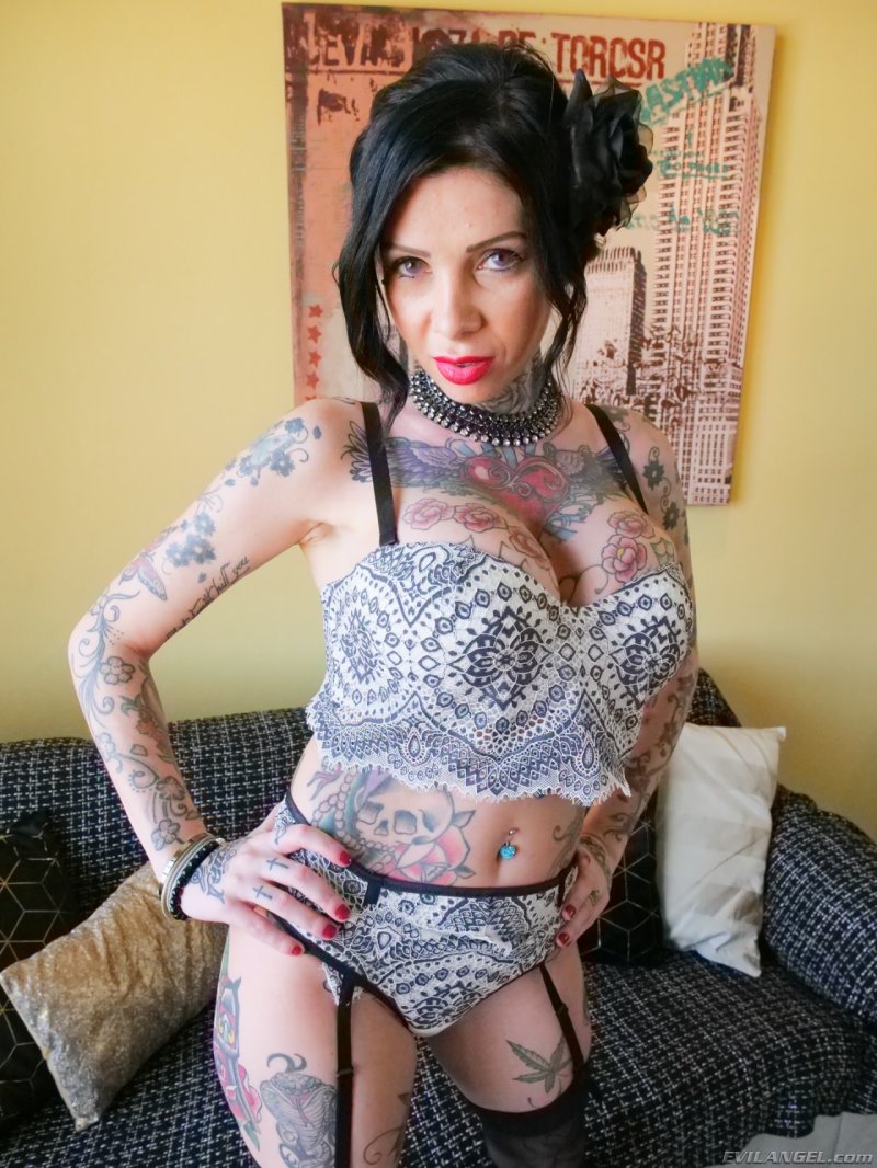 Megan Inky