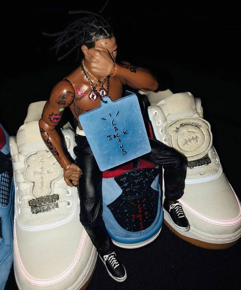 Travis Scott Sneakers