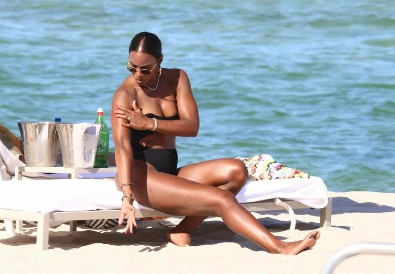 Kelly Rowland Bikini
