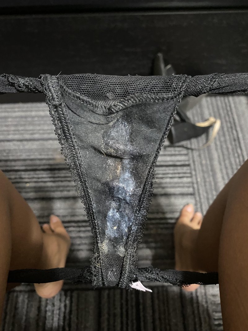 Pic: Thongs are transparent