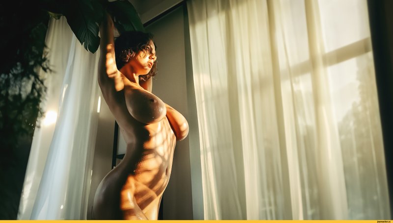 Nude Big breasts