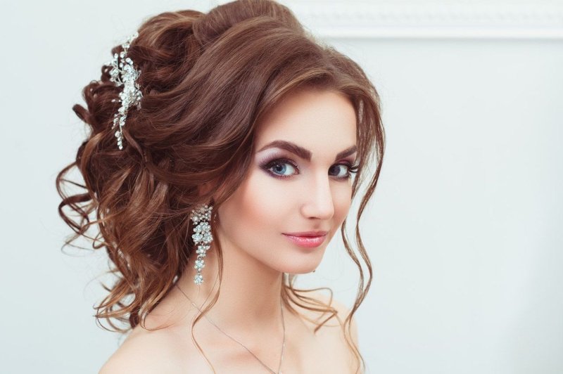 Wedding hairstyle for long hair