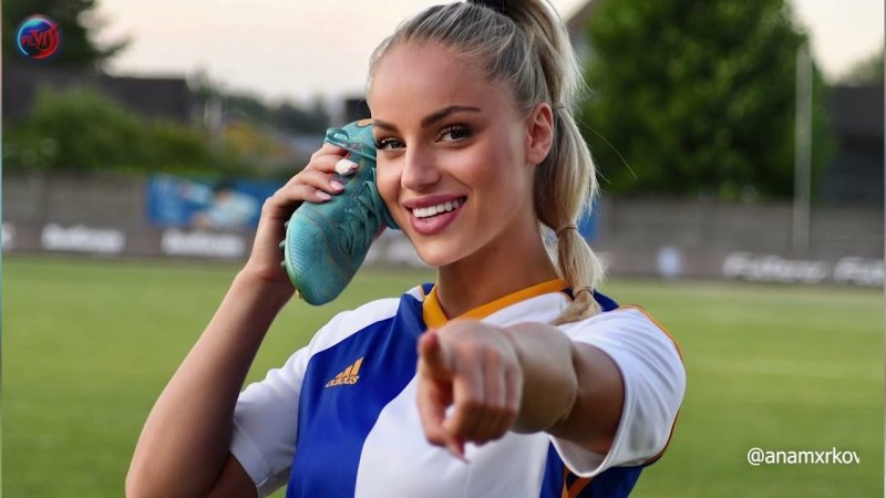 Anna Markovich football player