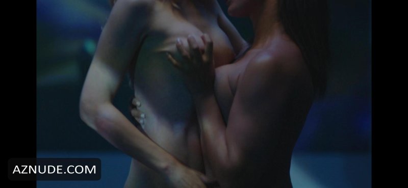 Carrie kun naked