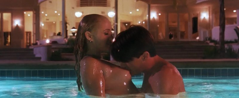 Elizabeth Berkeley Shogels in the pool