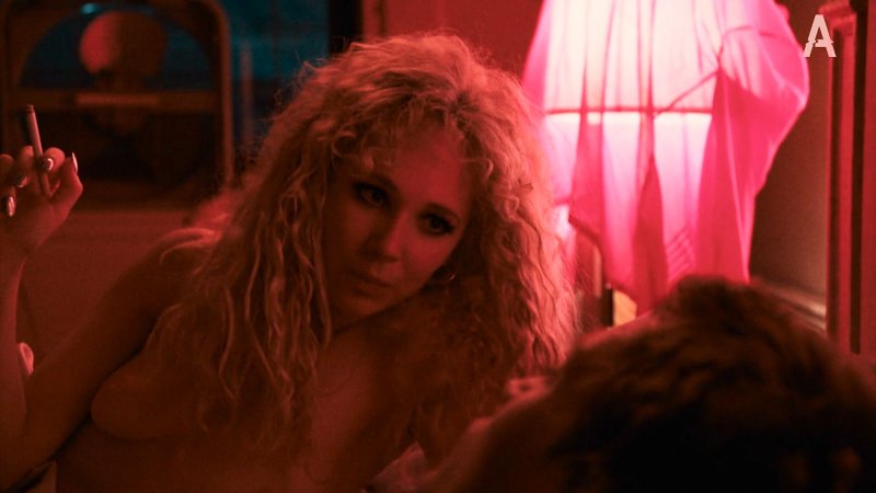 Juno Temple Naked Horn