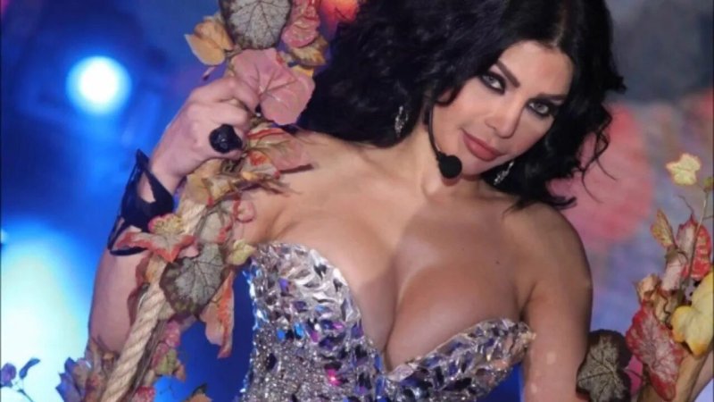 Arab singer Haifa Vakhbi