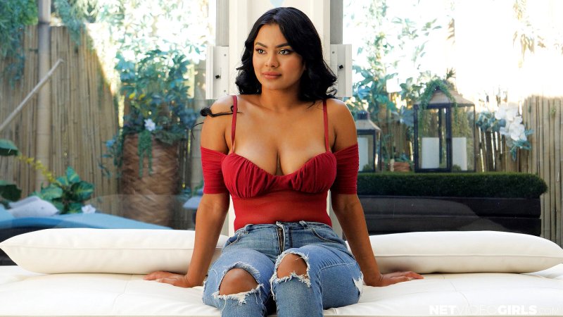 Big natural boobs