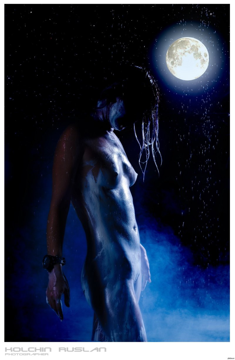 Girl Moon