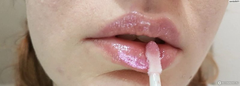 Cosmetics lip gloss