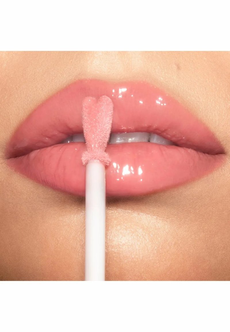 Charlotte tilbury lip gloss