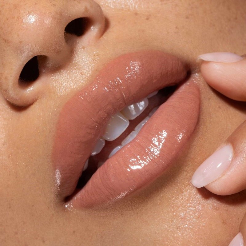 Lipstick for lips