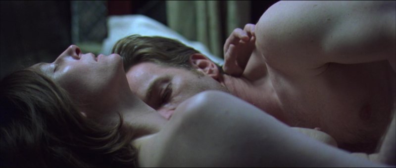 Vera Farmig scenes