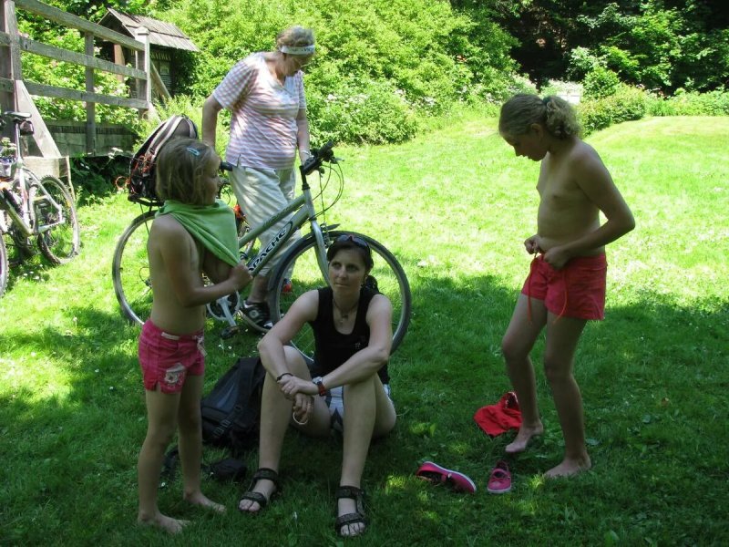 Children naked