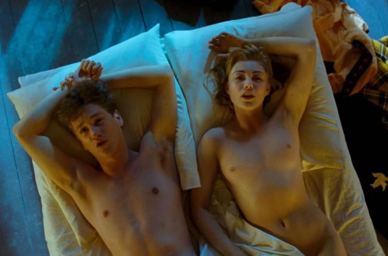 Oksana Akinshina Naked in the movies