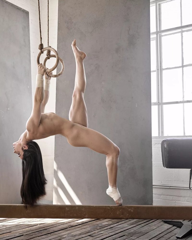 Naked twine Ali Raissman