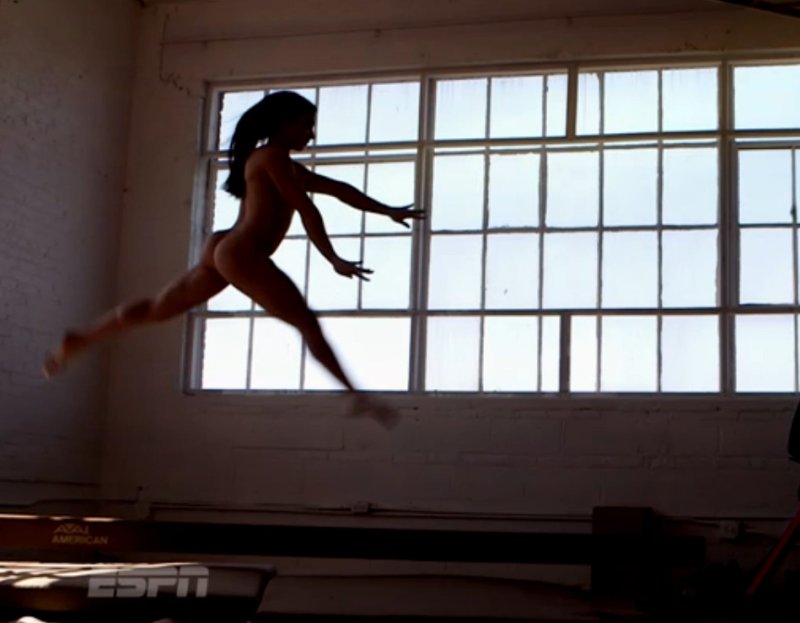 Naked gymnast Ali Raissman