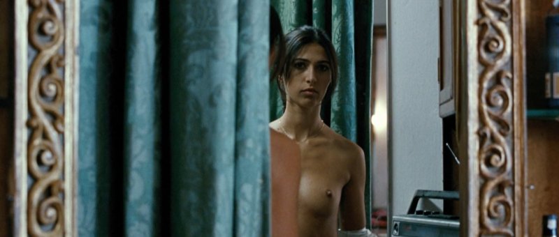 Olivia Maniayani actress Naked
