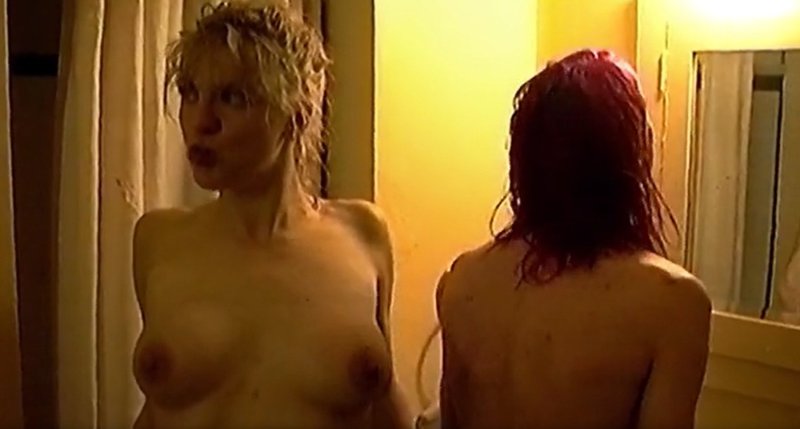 Naked Courtney Love