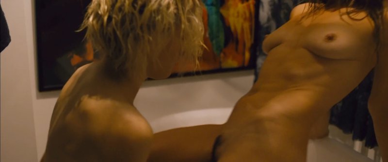 Mackenzie Davis Naked