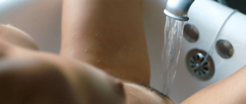 Masturbation with a stream of water