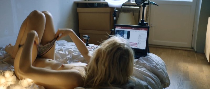 Actress Elena Tronina Nude