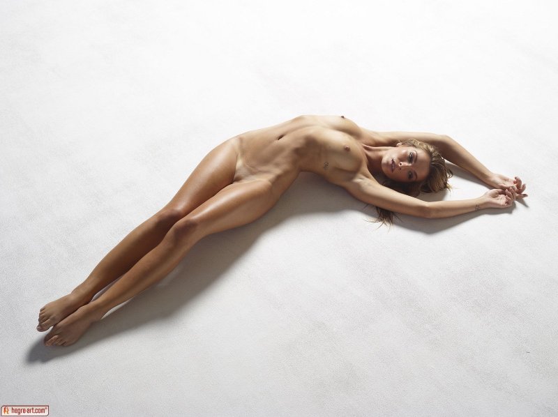 Peter Hegra is naked