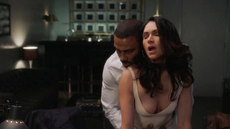 Lela Loren Naked