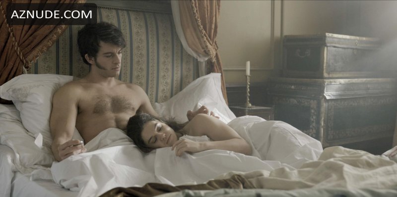 Jonathan Bailey bed scenes