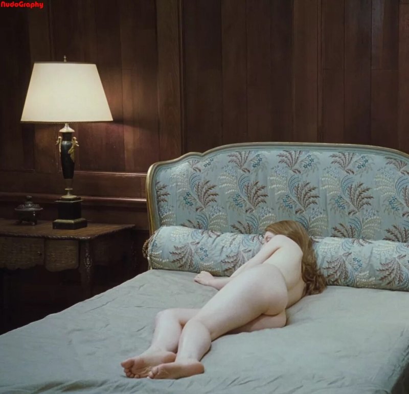 Emily Browning Sleeping Beauty