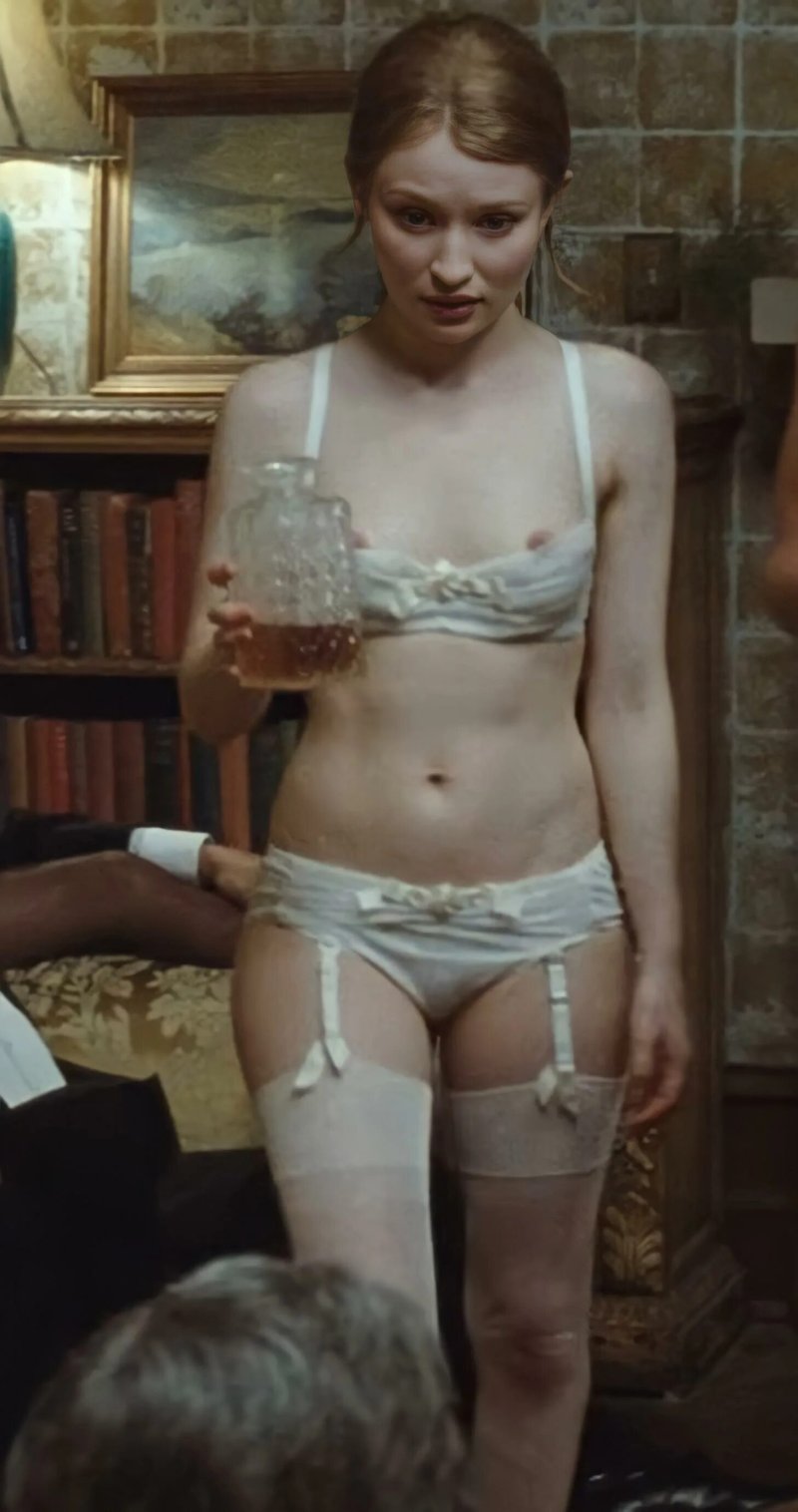 Emily Browning Sleeping Beauty