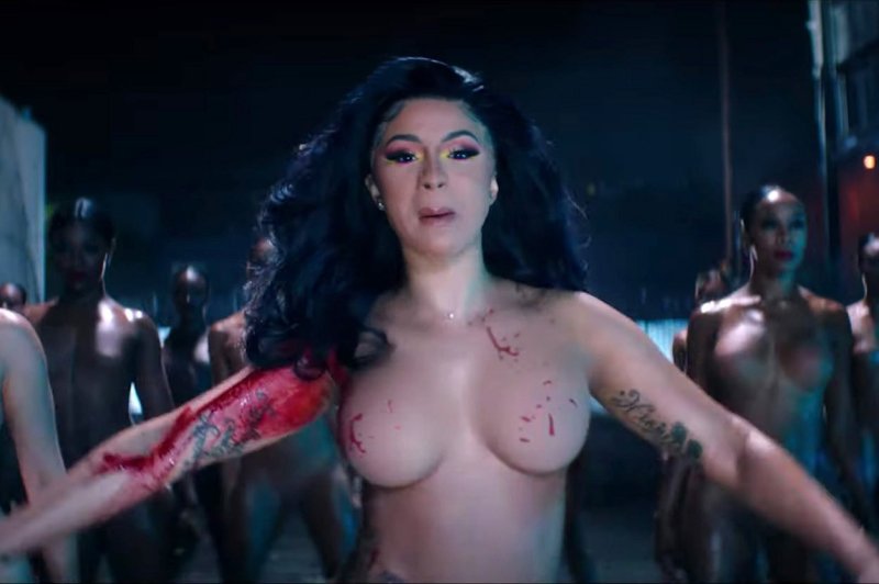 Cardi B Toples