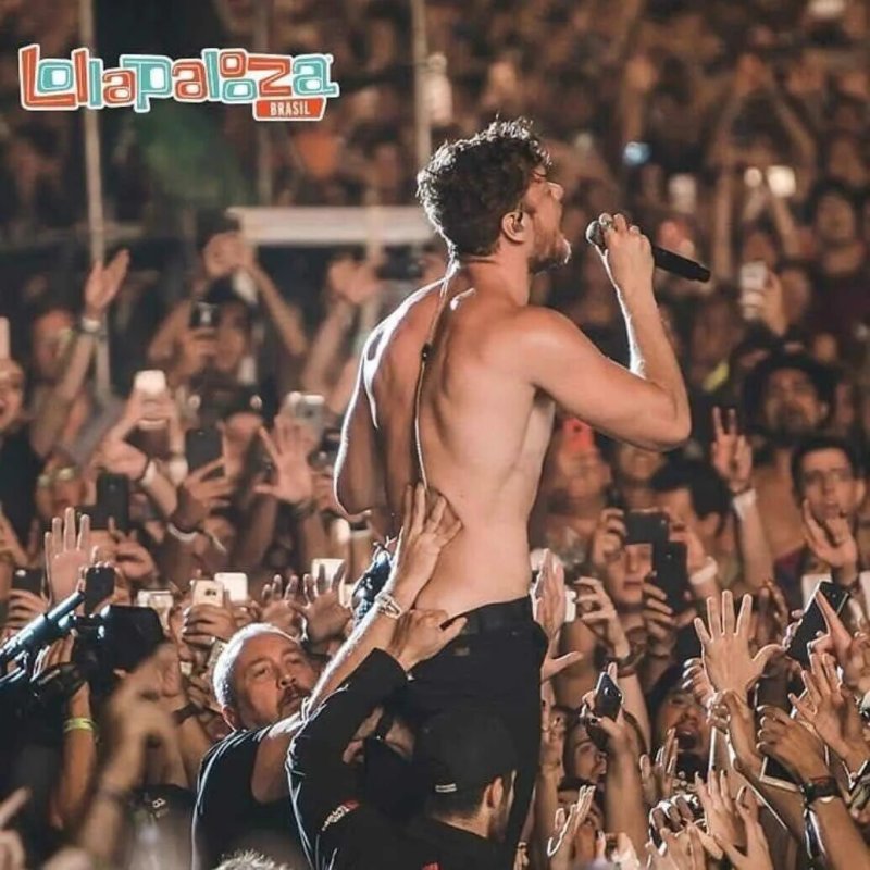 Imagine Dragons soloist naked