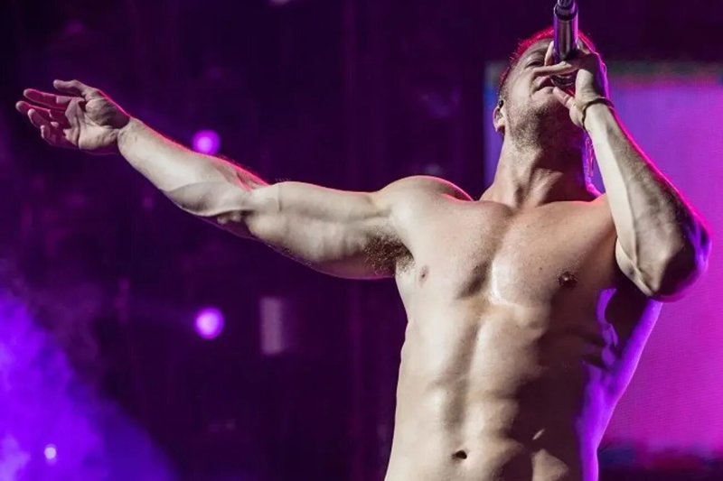 Dan Reynolds Thors