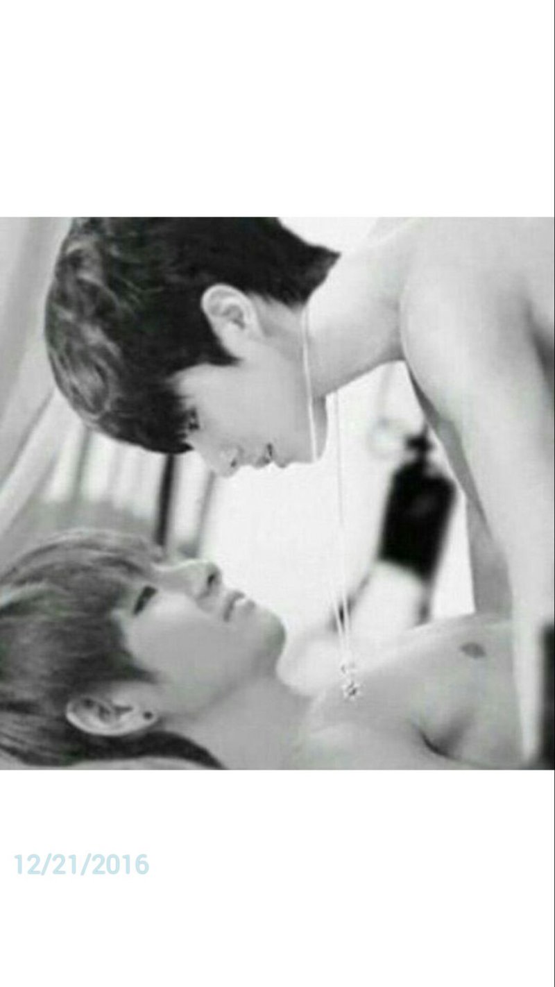 Viguki BTS Kiss