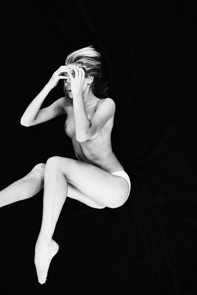 Naked celebrities