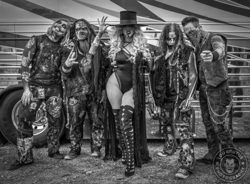 In this Moment group