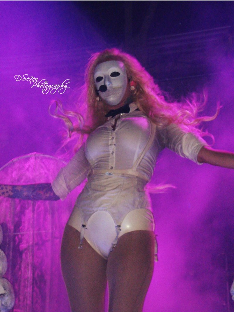 Maria Brink